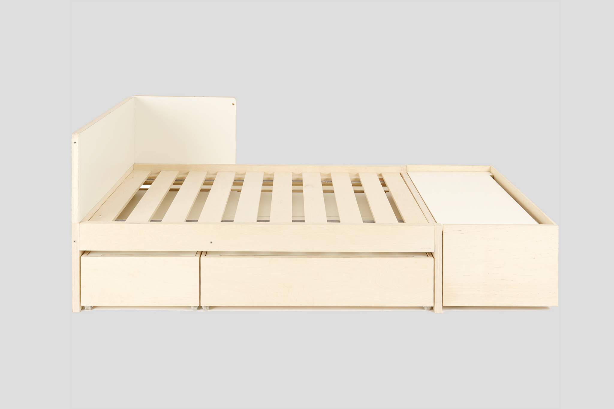 Nonjetable-Modular-Junior-Bed-Birch-Plywood-01