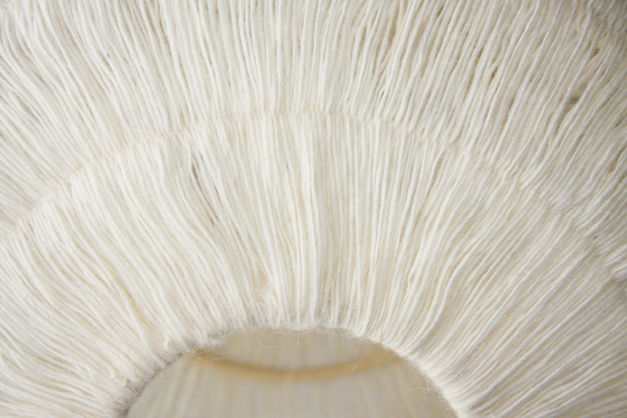Nonjetable-Nonjetable-White-Wool-Pendant-Lamp-Detail