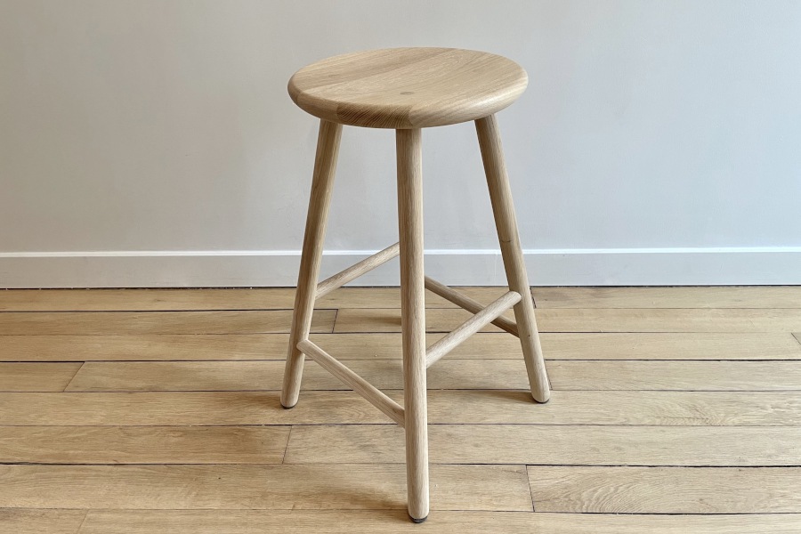 meubles sur mesure - tabouret de bar en bois