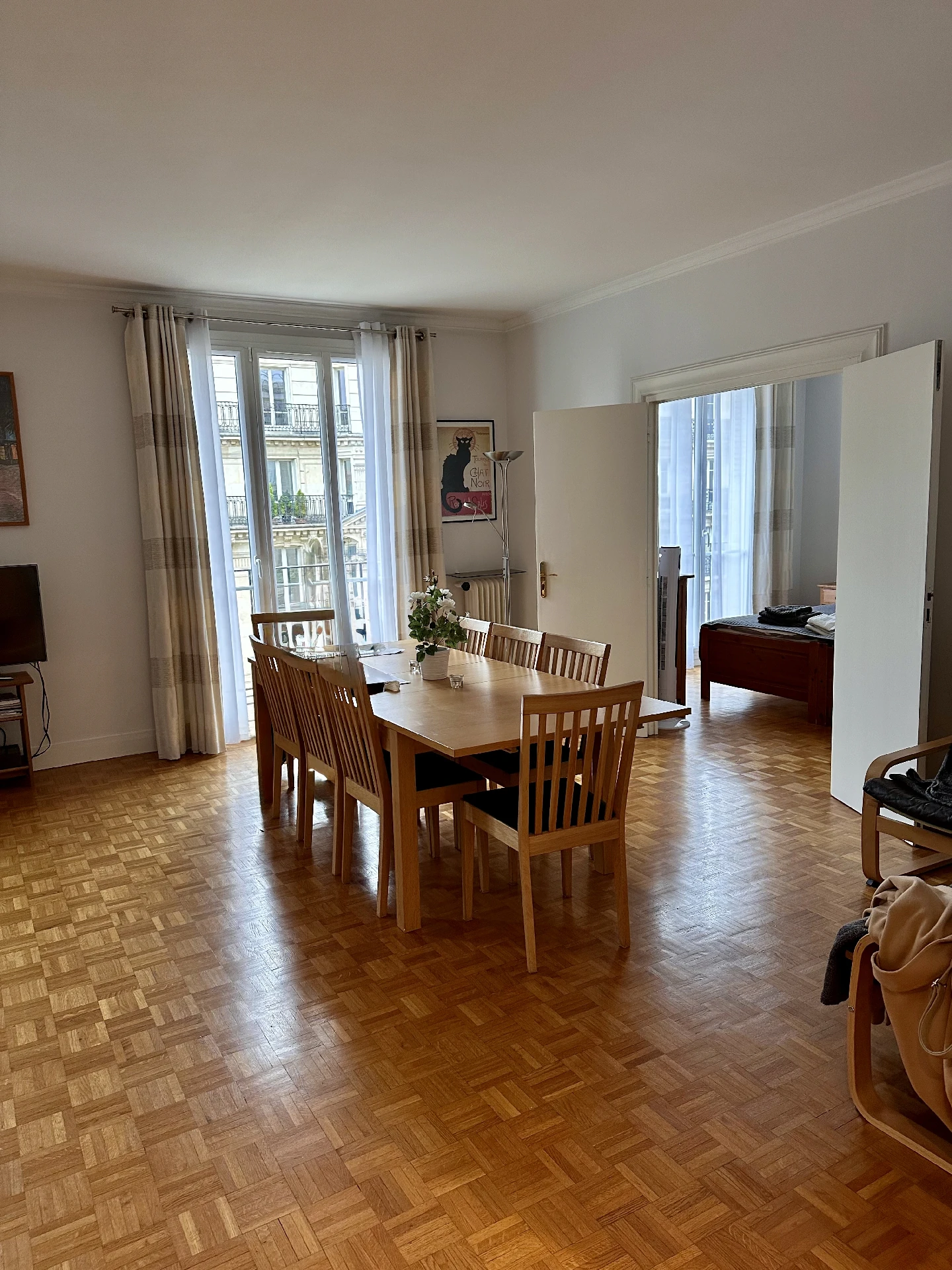 Porte extérieure avant rénovation Porte extérieure avant rénovation